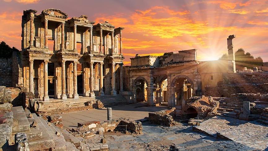 Efes Antik Kenti: Giriş Ücreti, Saatleri, Ulaşım, Mimari - İzmir'in Renkleri